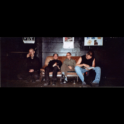 ohne, lausanne 'espace autogere', 7th june 2002, photo by andrew phillips.